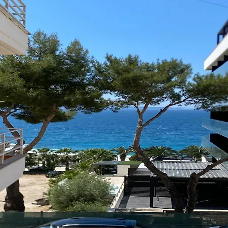 Bello Apartments