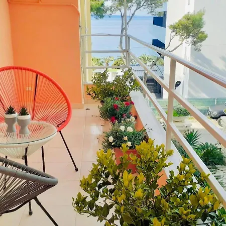 Bello Apartments *