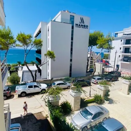 Bello Apartments Apartment *
